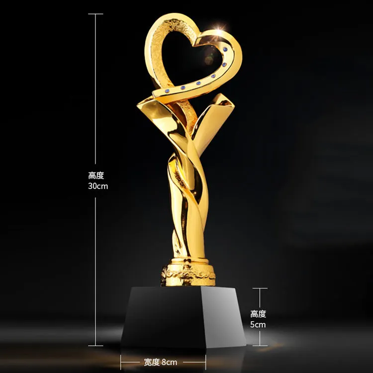 Love-shape-design-trophy-award-metal-golden